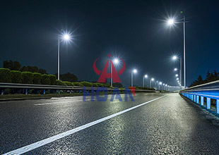 How Do Solar Street Lights Improve Our Lives