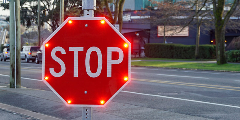 ledflashingstopsign