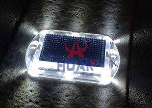 road-studs-manufacturers