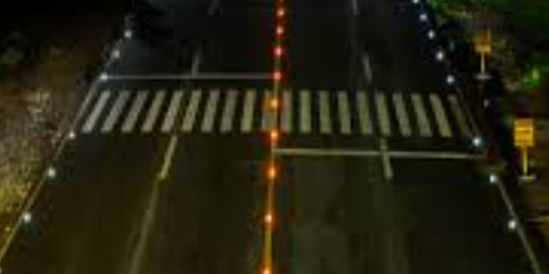 solarroadstud