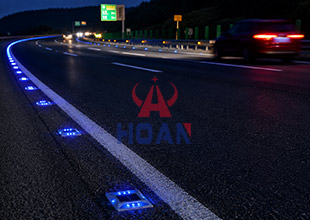 How Solar Road Studs Improve Safety on Expressways