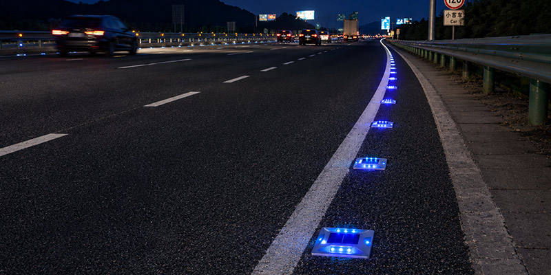 solarroadstud