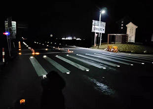 Solar Road Studs for Pedestrians: 